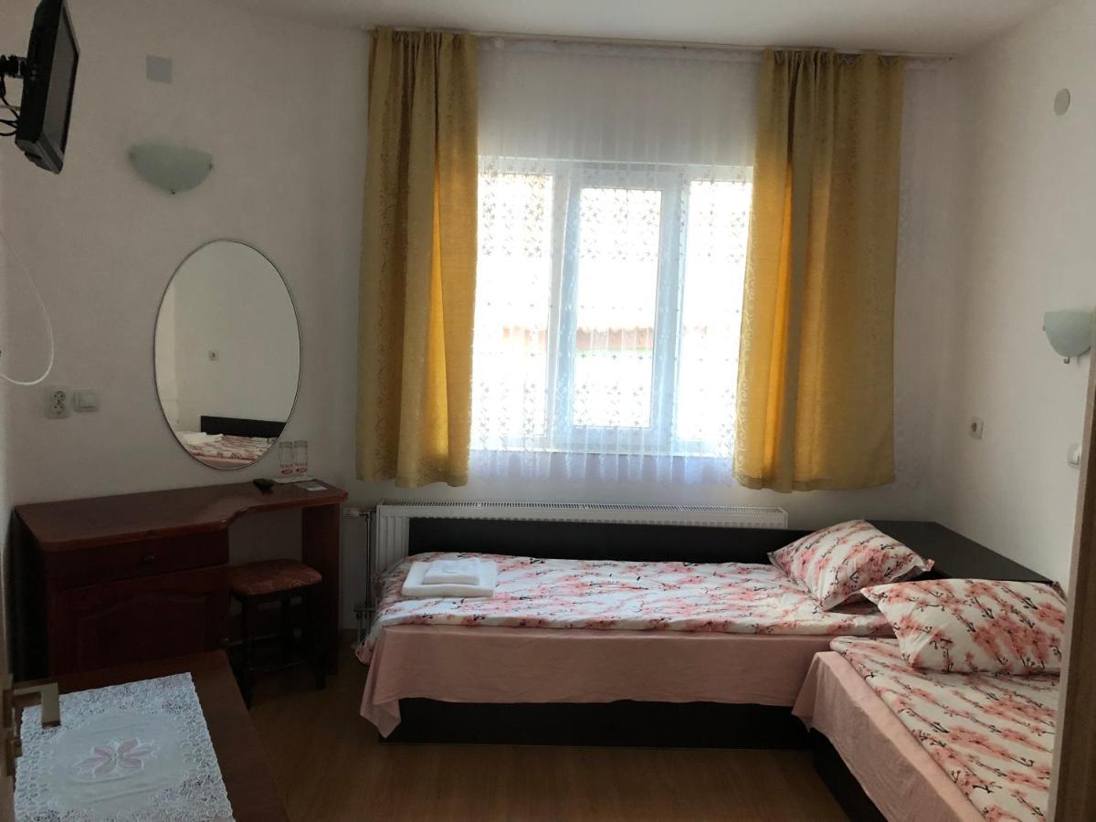 Family Hotel Panorama Сирніца Екстер'єр фото