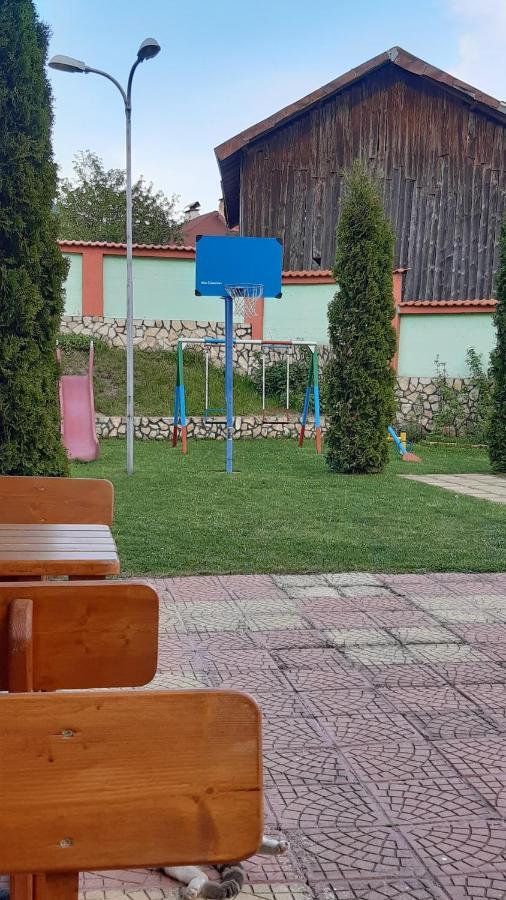 Family Hotel Panorama Сирніца Екстер'єр фото